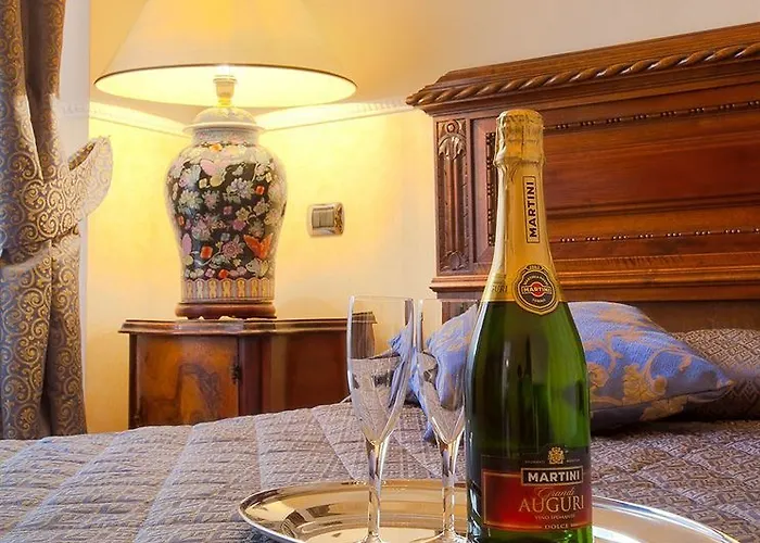 I Tre Moschettieri - D'artagnan Luxury Oda ve Kahvaltı 4*